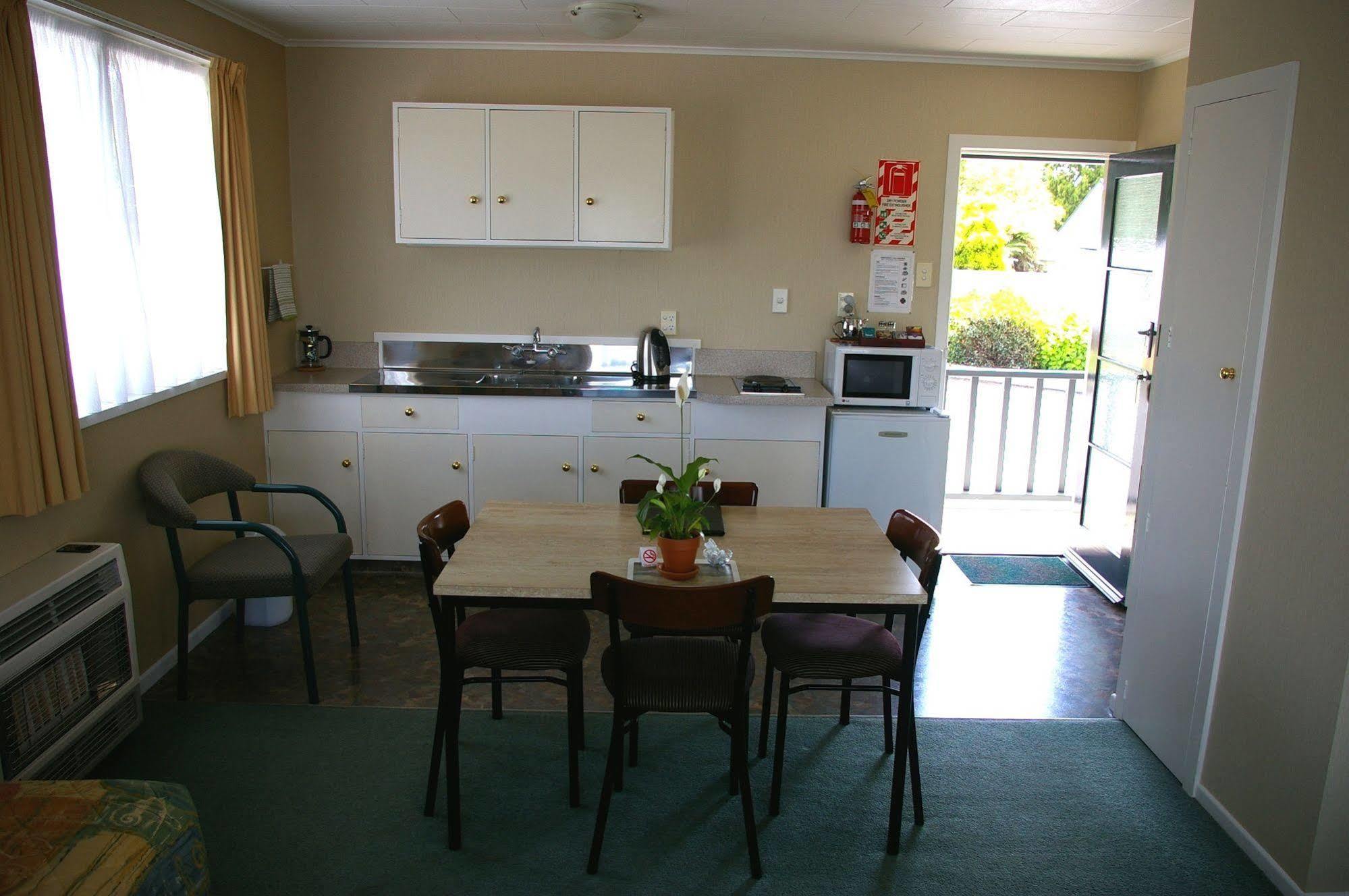 Totara Lodge Motel Levin Esterno foto